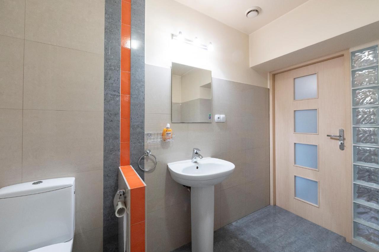 Essence Of Lodz-145M!Central-Secured-Comfy18Ppl!&Freeparking Экстерьер фото