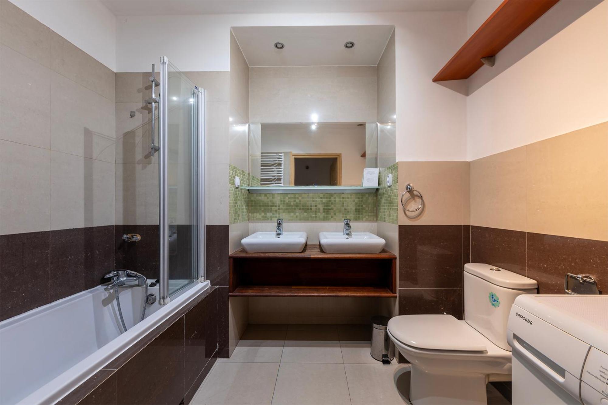 Essence Of Lodz-145M!Central-Secured-Comfy18Ppl!&Freeparking Экстерьер фото