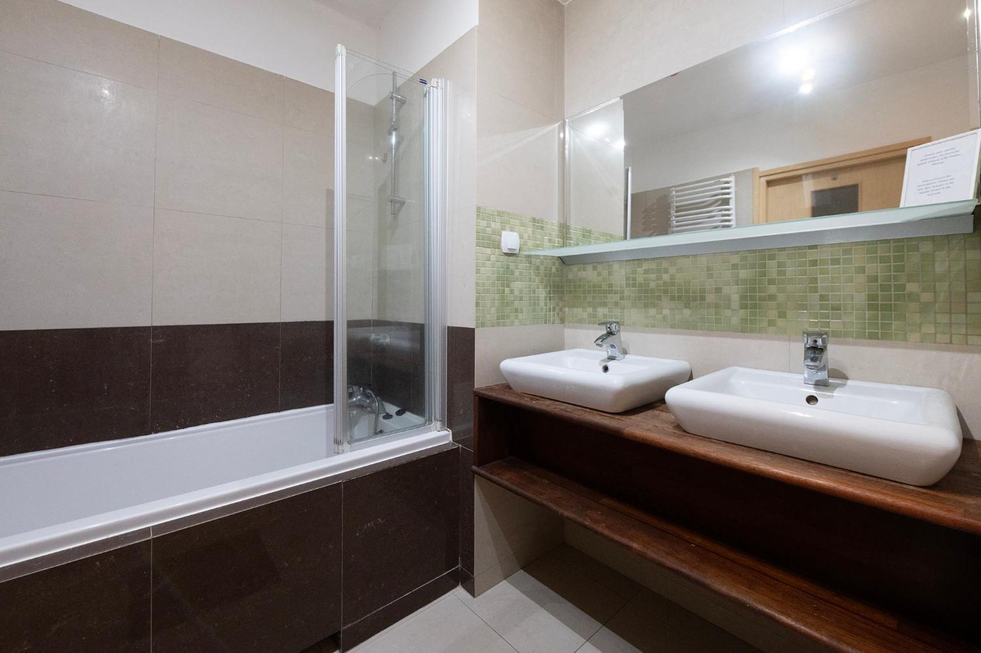 Essence Of Lodz-145M!Central-Secured-Comfy18Ppl!&Freeparking Экстерьер фото